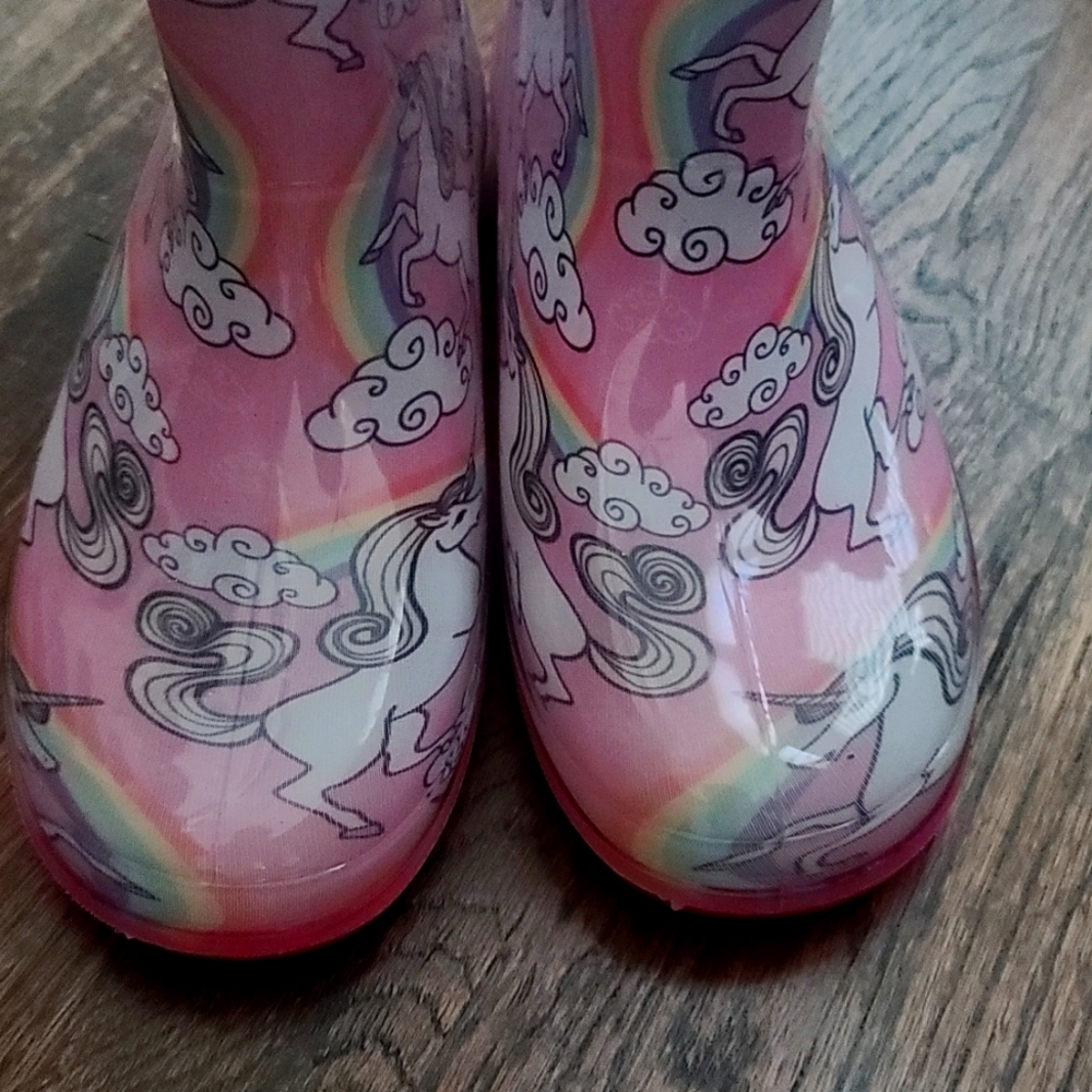 Girls Boots Size 5 Unicorn Rainbow